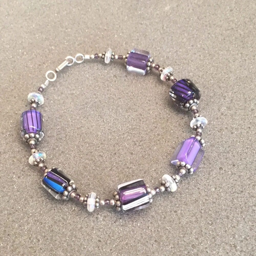 Purple Beaded Bracelet - Picture 12 of 13